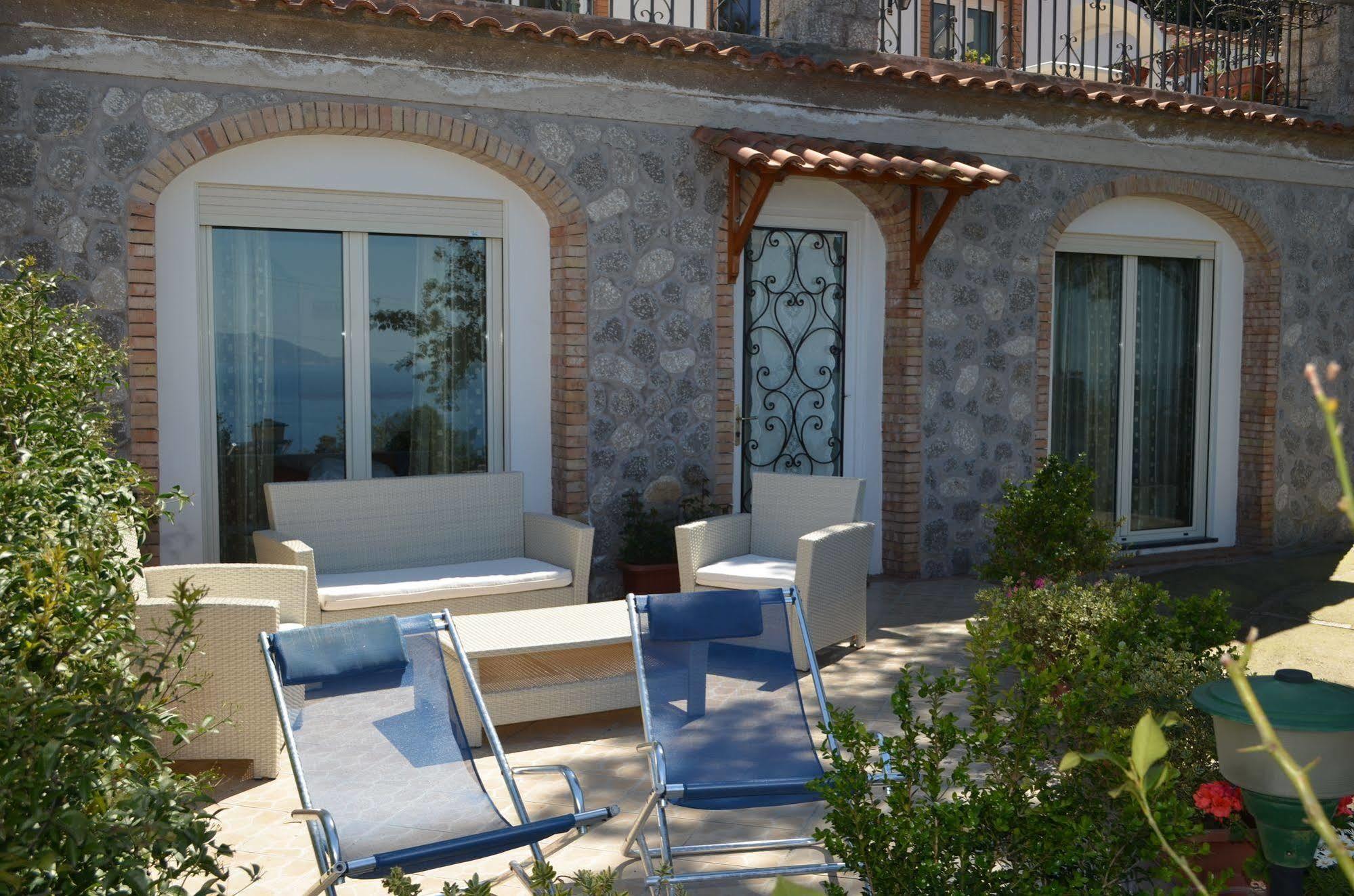 Le Ginestre Di Capri Bb & Holiday House Анакапри Экстерьер фото